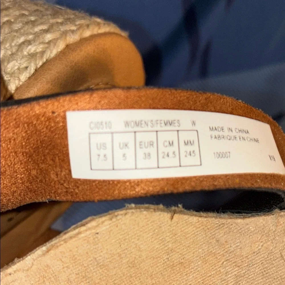 NWT Rockport Women's Black and Tan Wedge Sandals 7.5